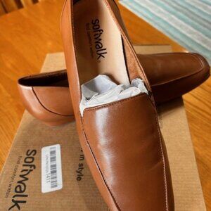 Soft Walk Loafer in Luggage size 8.5